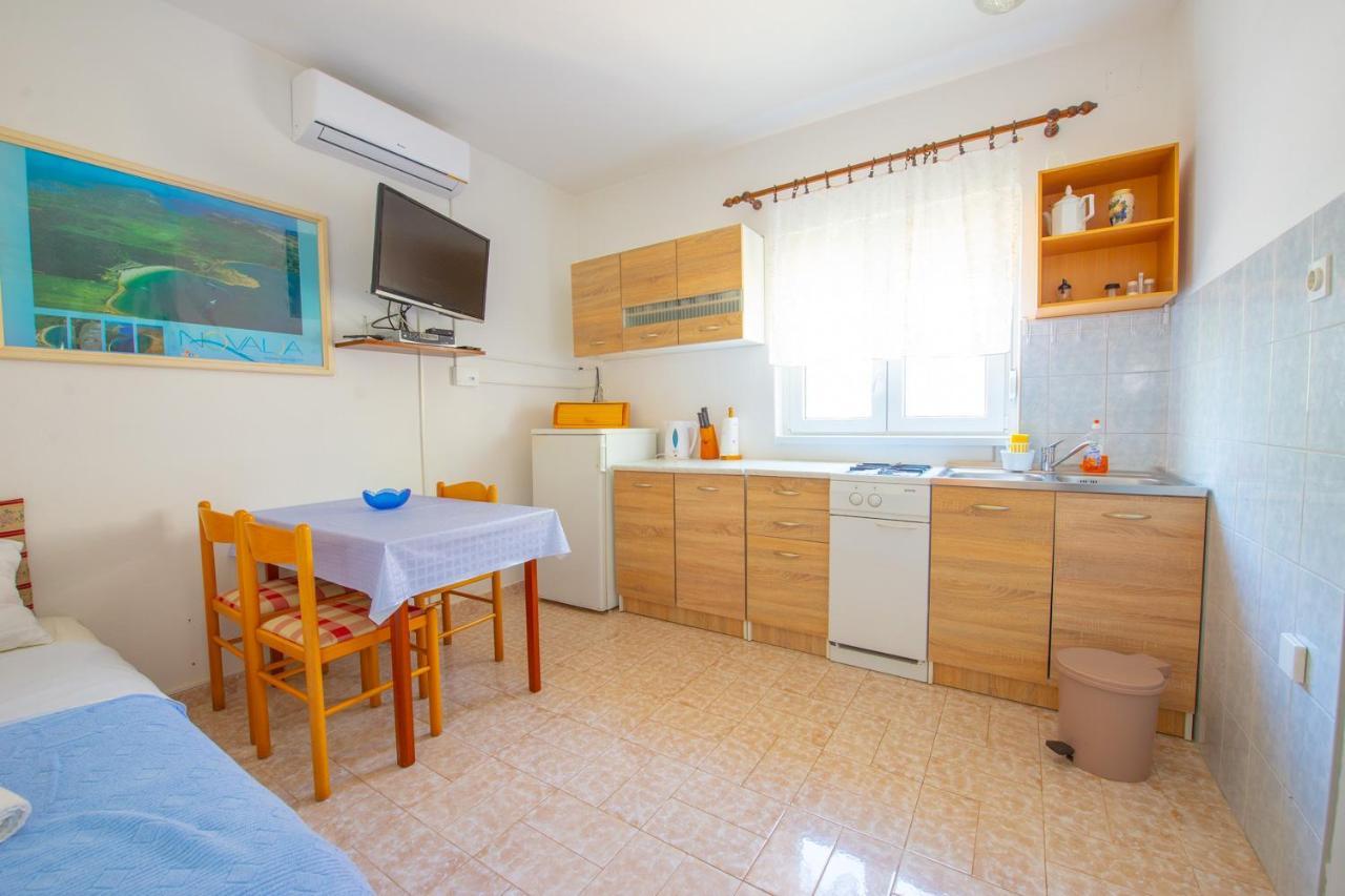 Garden Resort - Apartments Ruzmarin Potocnica Luaran gambar