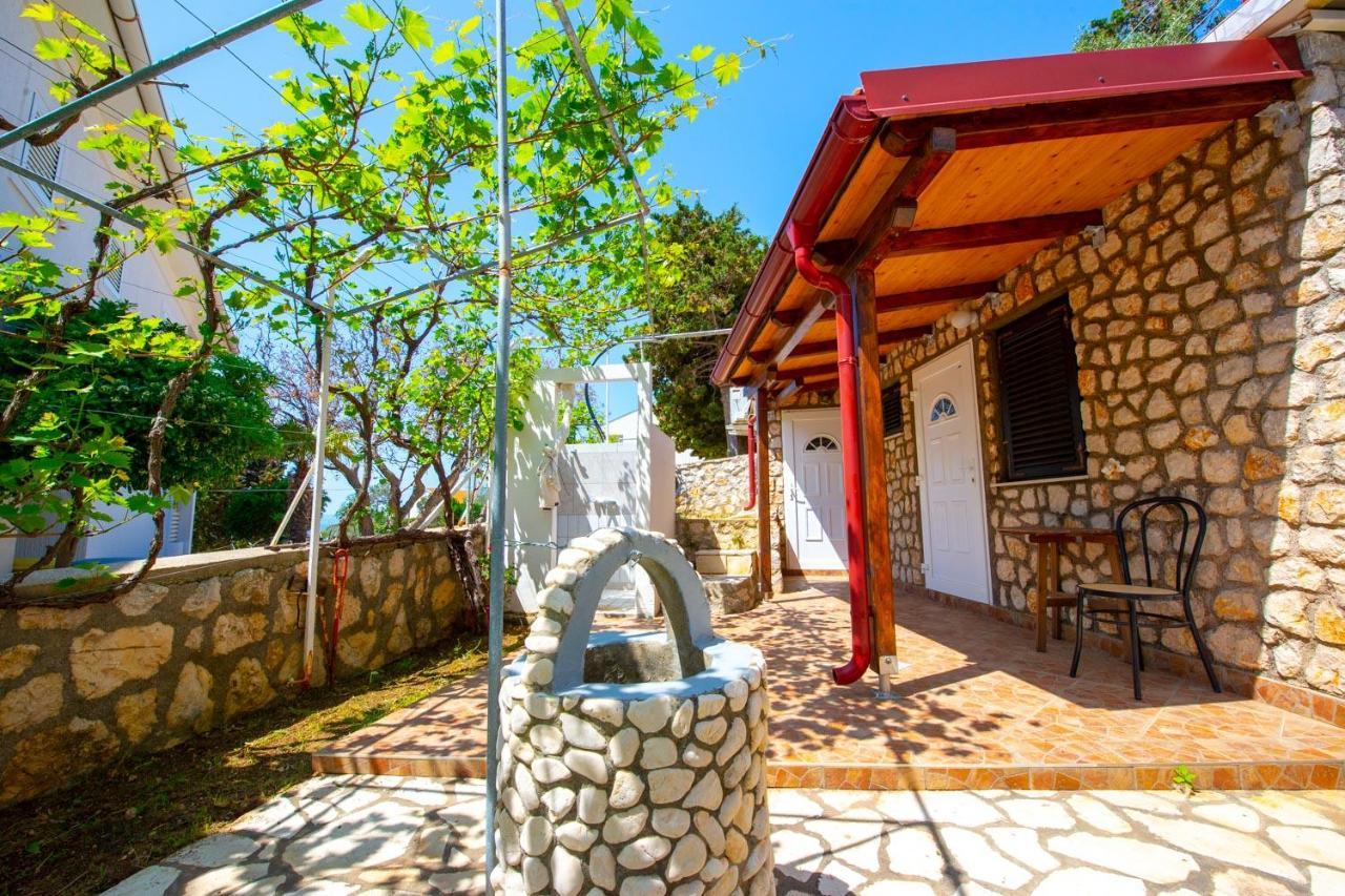 Garden Resort - Apartments Ruzmarin Potocnica Luaran gambar